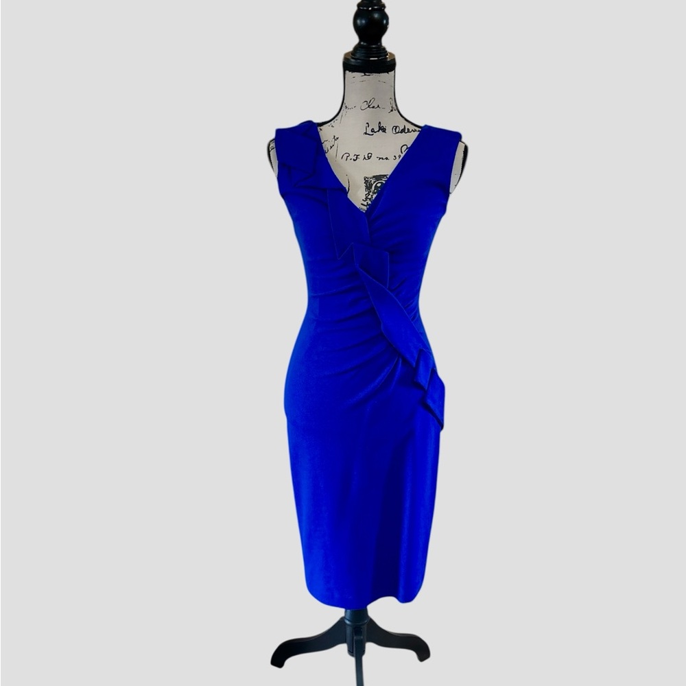 Elegant Blue Sleeveless Dress
